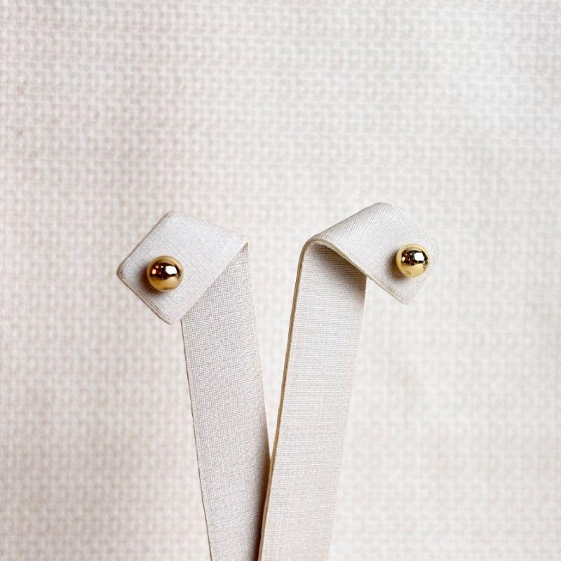 Brinco de Bolinhas Folheado a Ouro 18k - M