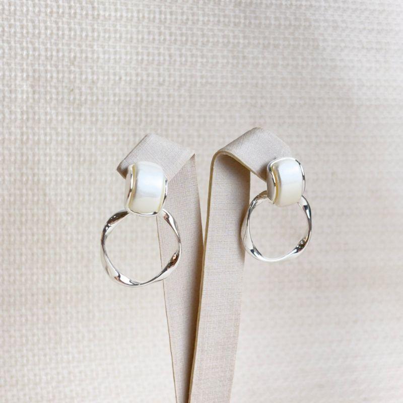 Brinco Orgânico Pérolado Folheado a Prata