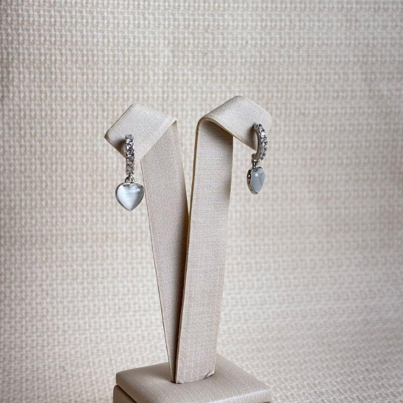 Brinco Pedra Olho de Gato em Zircônias Folheado a Prata