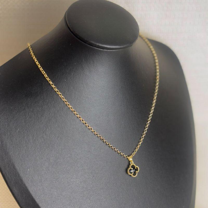 Colar Inspiração Van Cleef Trevo Preto Folheado a Ouro 18K