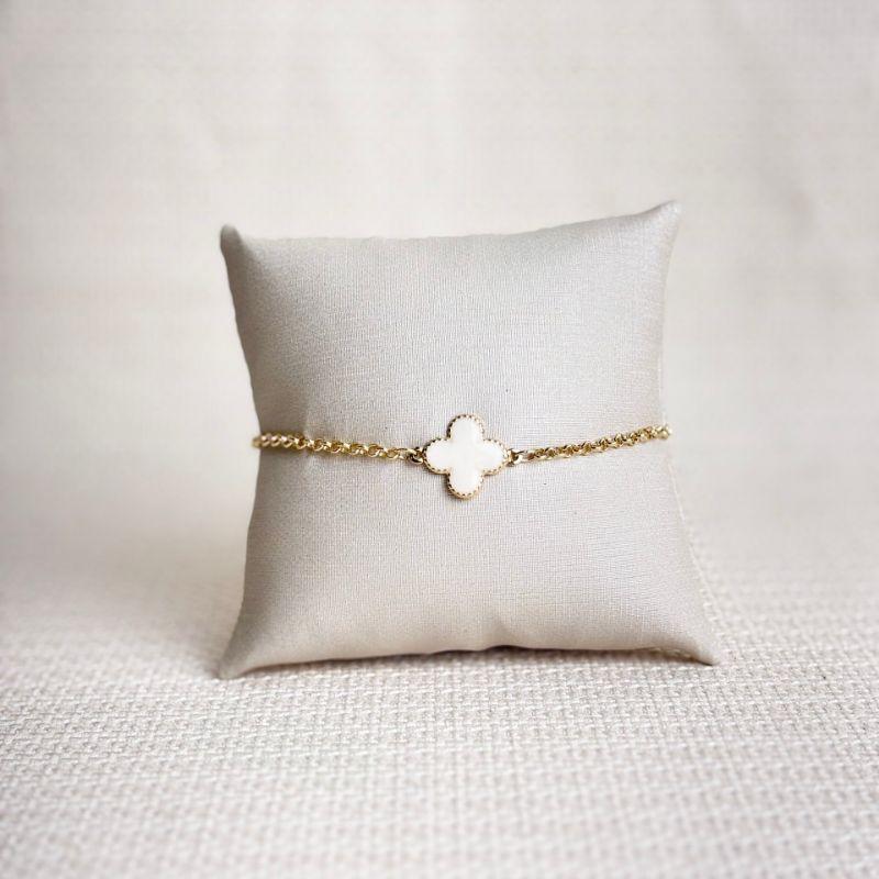 Pulseira Elo Português Trevo Branco Inspiração Van Cleef Folheado a Ouro 18k