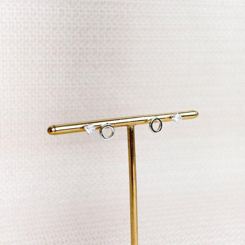 Brinco Duo Ponto de Luz Cristal e Círculo Vazado Folheado a Prata