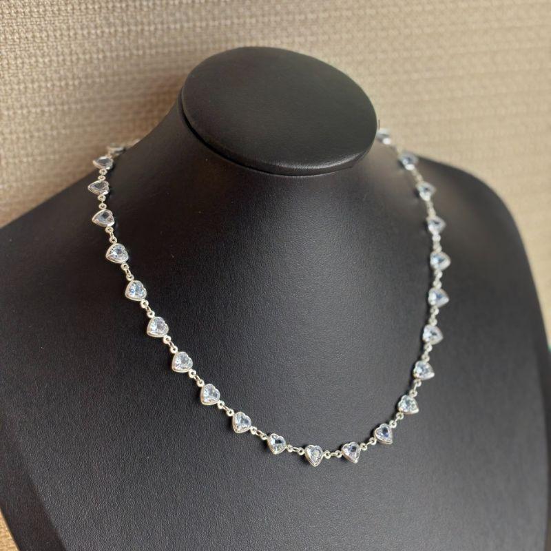 Choker Corações de Zircônias Folheado a Prata