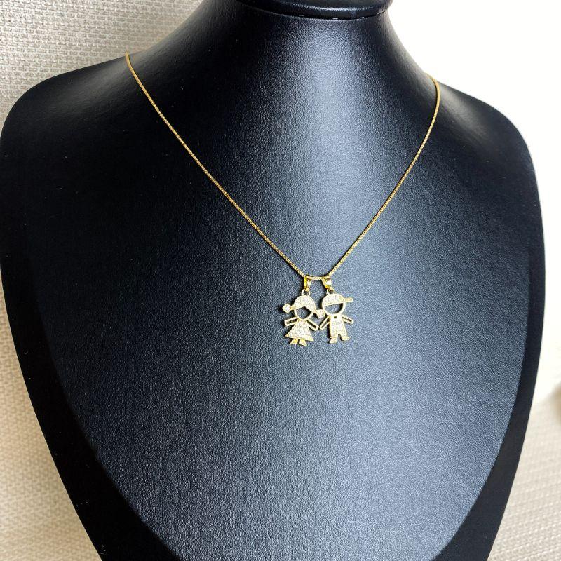 Colar Veneziana com Pingentes Menina e Menino Cravejadas em Zircônia Folheado  Ouro 18K