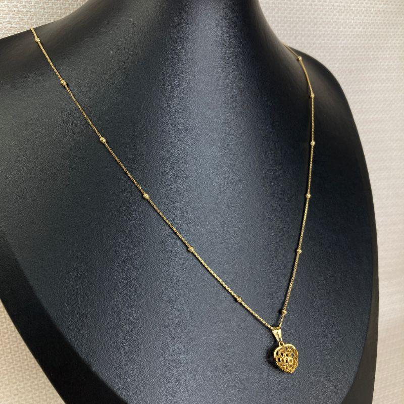Colar Veneziana com Bolinhas Pingente Coração Vazado Folheada a Ouro 18k