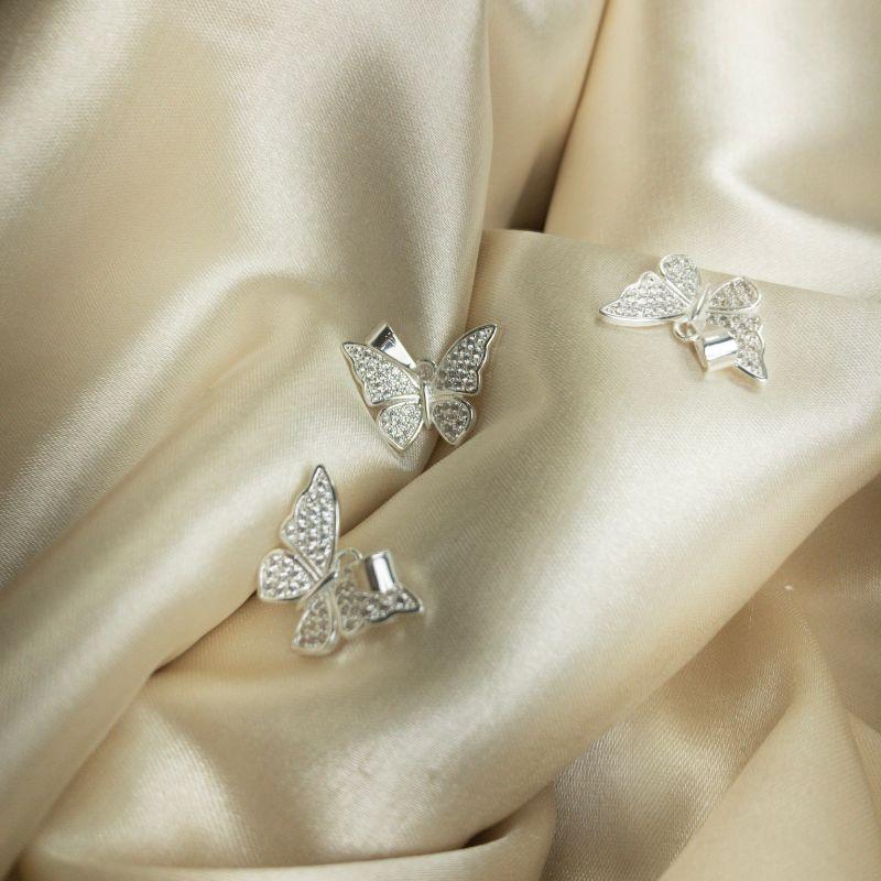 Pingente Borboleta Cravejada em Microzircônias Folheado a Prata