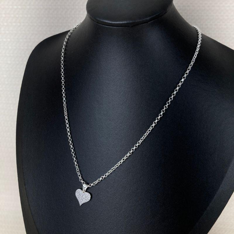 Colar Elo Português Com Pingente Coração Cravejado em Zircônias Folheado a Prata