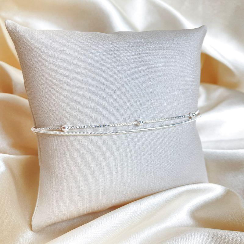 Pulseira Dupla de Bolinhas e Corda de Violão Folheada a Prata