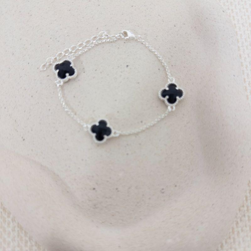 Pulseira Elo Português Três Trevos Pretos Inspiração Van Cleaf Folheada a Prata