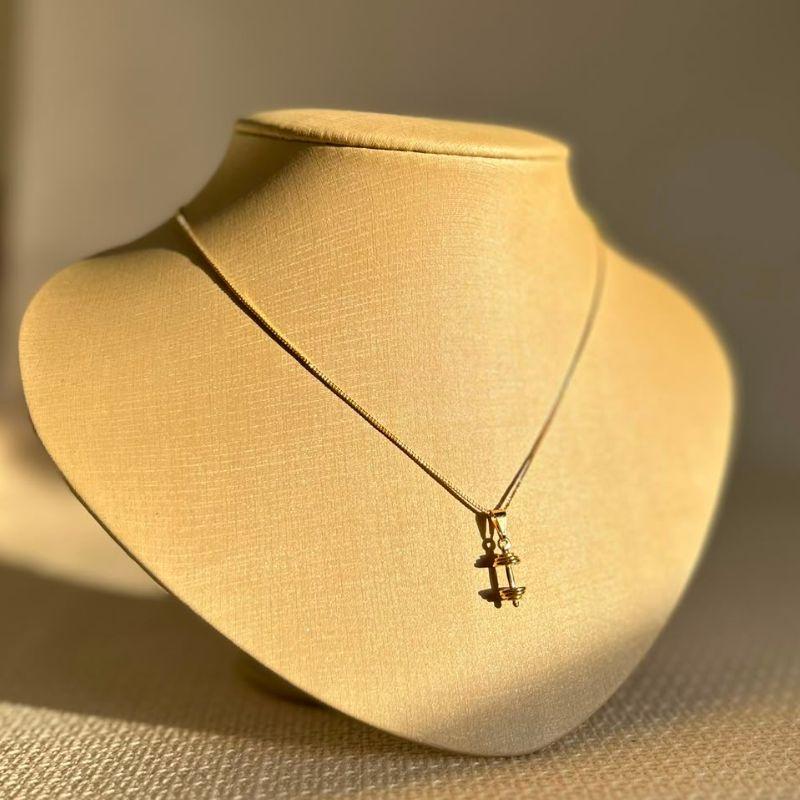 Colar Veneziana 0,8mm com Pingente de Halter Folheado a Ouro 18k