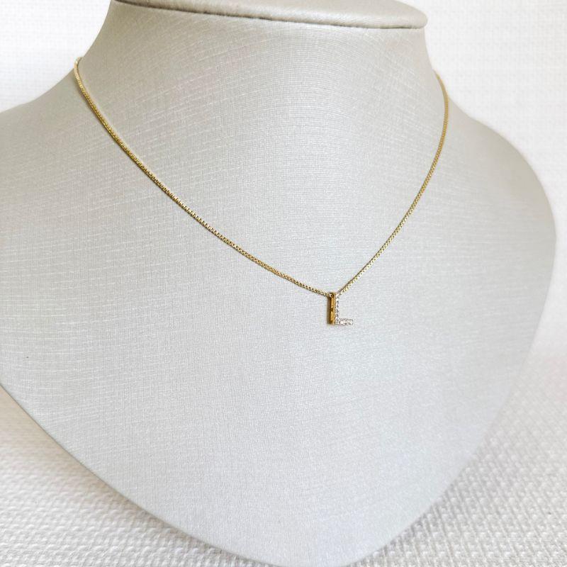Colar Veneziana Com Pingente Letra L Cravejada em Microzircônias Folheado a Ouro 18K