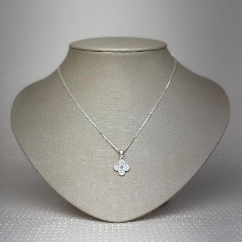 Colar Veneziana com Pingente Van Cleef em Zircônia Folheado a Prata